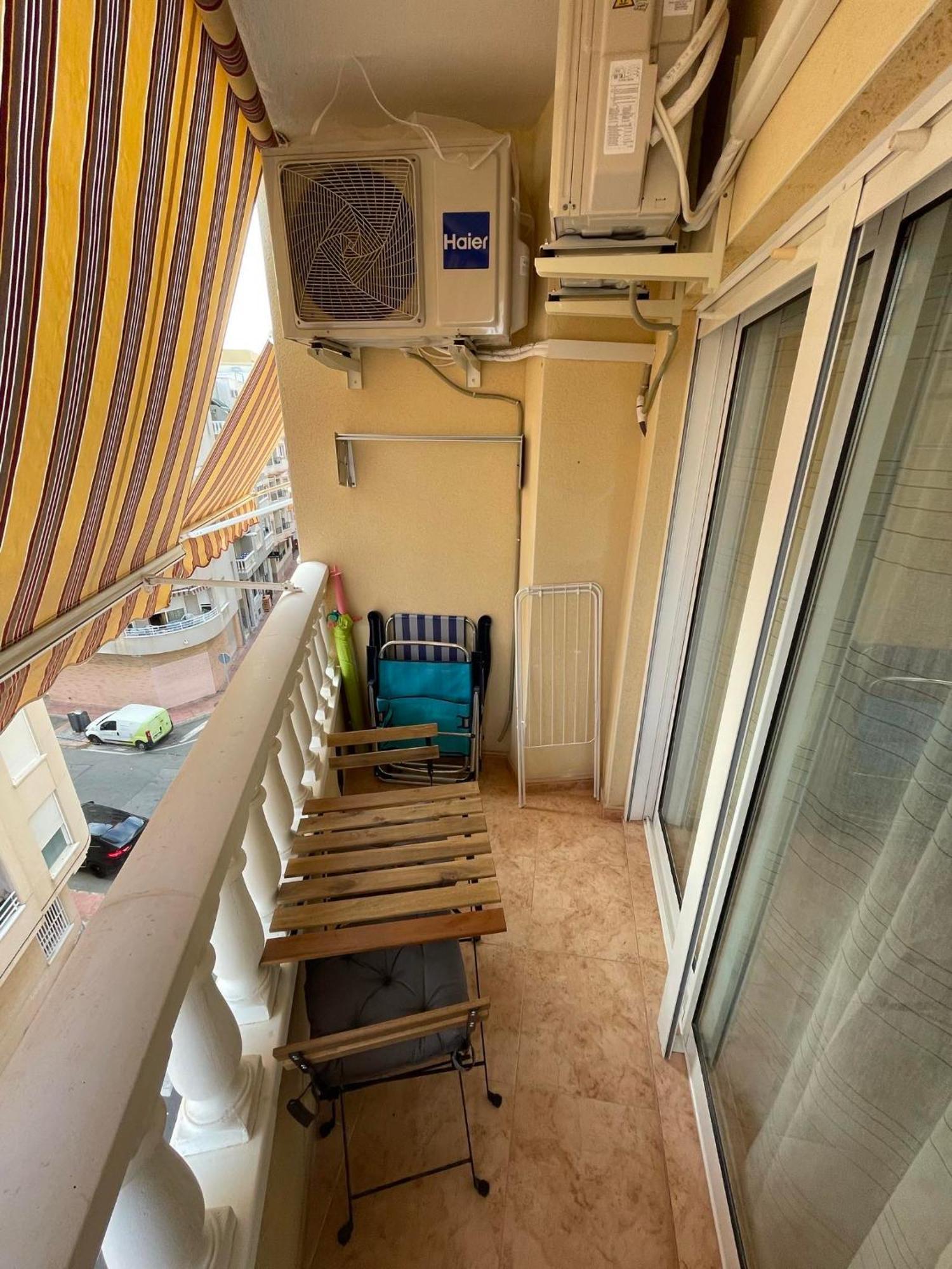 Charming Apartment 500M To Cura Beach 또레비에하 외부 사진