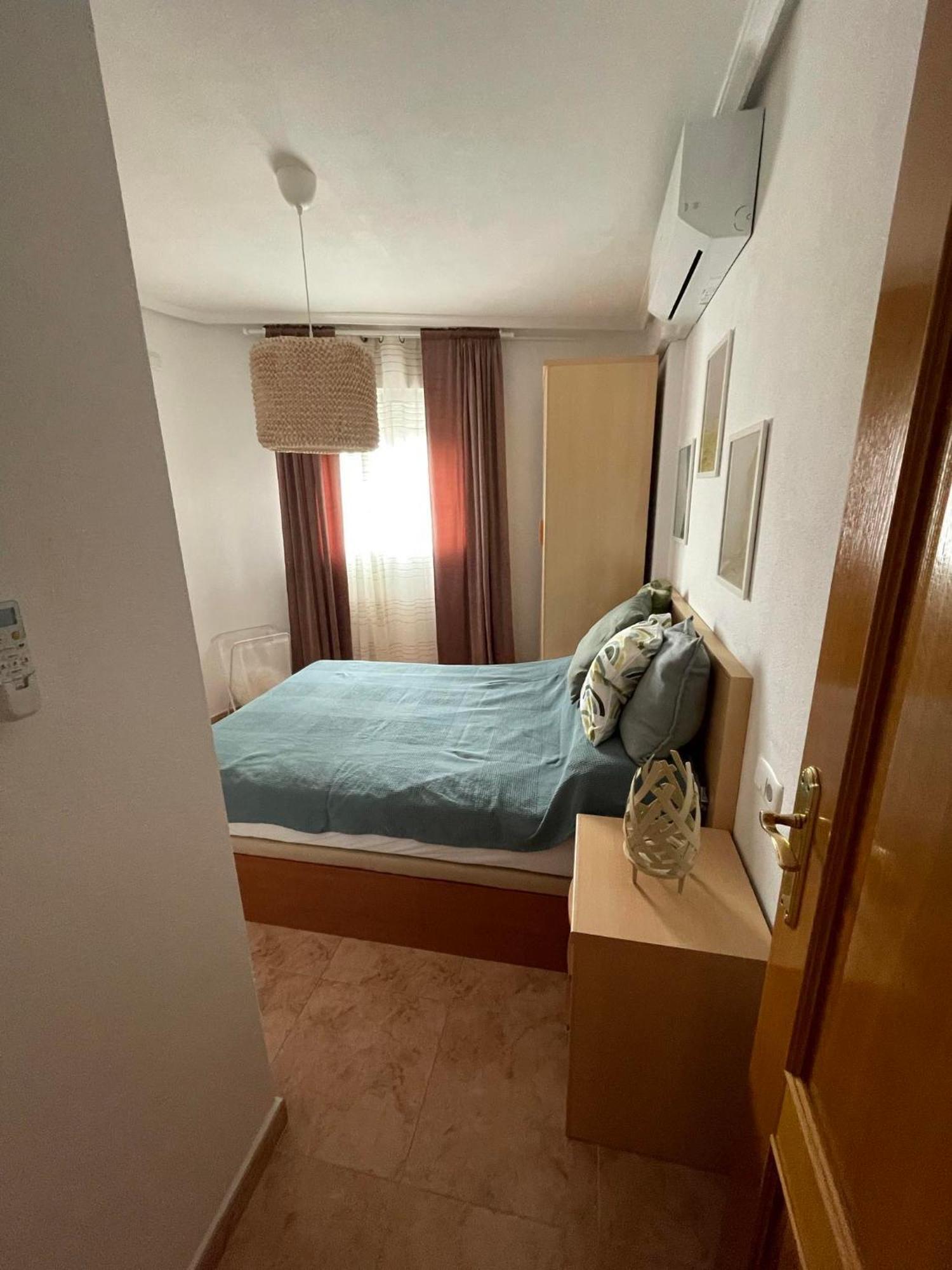 Charming Apartment 500M To Cura Beach 또레비에하 외부 사진